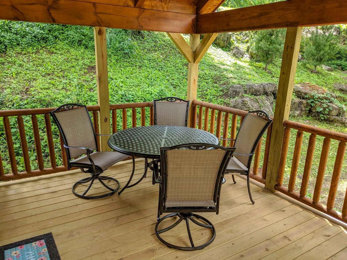 Elise Cabin Forest Retreat 5 Mins To Downtown Chattanooga Esterno foto
